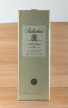 Load image into Gallery viewer, Ballantine 30 yo Scotch Blended Whisky (Older bottling)