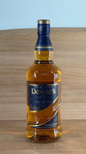 Load image into Gallery viewer, Dewars 12 yo Blended Scotch Whisky (Old bottling)