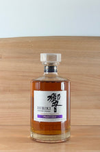 Load image into Gallery viewer, Hibiki Masters Select Blended Japanese Whisky (Older bottling)