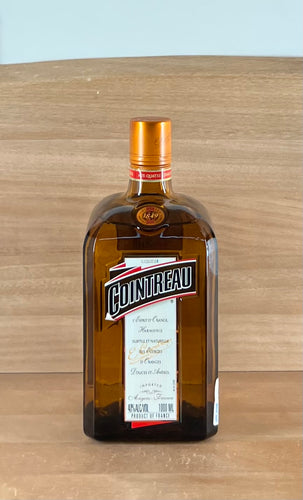 Cointreau Liqueur (1000 mL)