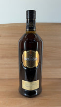 Load image into Gallery viewer, Glenfiddich 30 yo Single Malt Whisky (older bottling in plastic box)